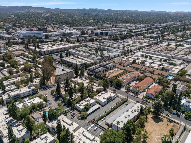 Detail Gallery Image 32 of 32 For 5700 Etiwanda Ave #105,  Tarzana,  CA 91356 - 3 Beds | 2 Baths