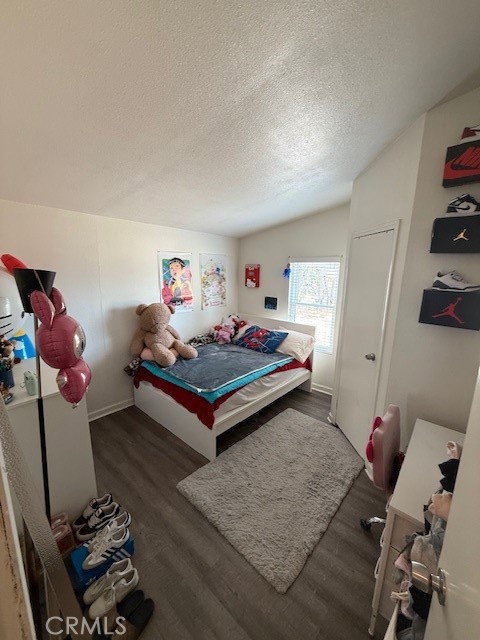 24260 Minton Road, Homeland CA: https://media.crmls.org/medias/151b5861-b1b9-4487-9c5a-00cbe9f37db1.jpg