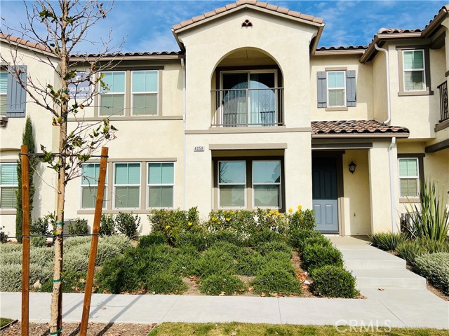 Detail Gallery Image 1 of 22 For 4058 E Coronado Privado, Ontario,  CA 91761 - 3 Beds | 2/1 Baths