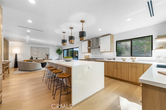 5019 Donna Avenue, Tarzana CA: https://media.crmls.org/medias/151c10b9-01fb-409b-85dd-9b41073aa266.jpg