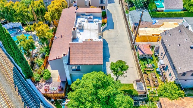 Detail Gallery Image 4 of 41 For 1118 Magnolia St #C,  South Pasadena,  CA 91030 - 3 Beds | 2/1 Baths