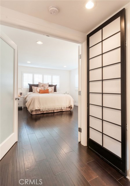 24 Bermuda Court, Manhattan Beach, California 90266, 3 Bedrooms Bedrooms, ,1 BathroomBathrooms,Residential,Sold,Bermuda,SB17026195