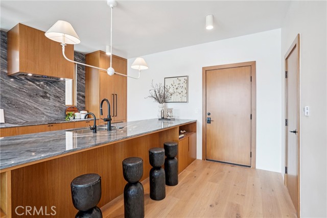 Image 30 of 66 For 647 Navy Street