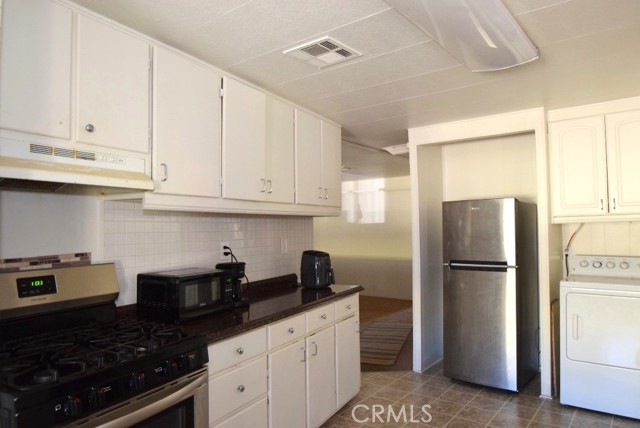 Detail Gallery Image 11 of 25 For 7425 Church St #164,  Yucca Valley,  CA 92284 - 2 Beds | 2 Baths