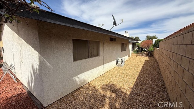 Detail Gallery Image 18 of 19 For 13370 Alta Vista, Victorville,  CA 92395 - 3 Beds | 3 Baths