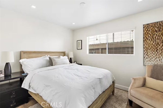 Detail Gallery Image 18 of 41 For 222 20th, Newport Beach,  CA 92663 - 3 Beds | 2 Baths