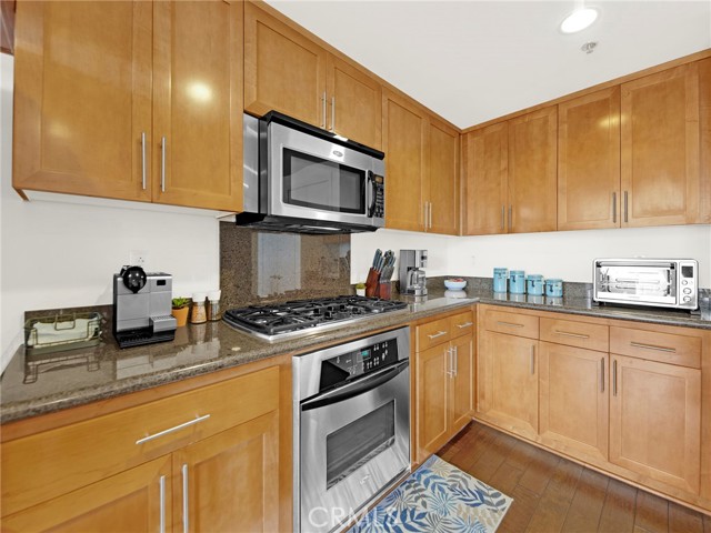 Detail Gallery Image 7 of 52 For 411 W Seaside Way #405,  Long Beach,  CA 90802 - 2 Beds | 2 Baths