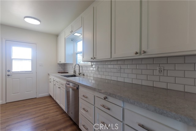 Detail Gallery Image 8 of 31 For 10556 Haledon, Downey,  CA 90241 - 3 Beds | 3 Baths