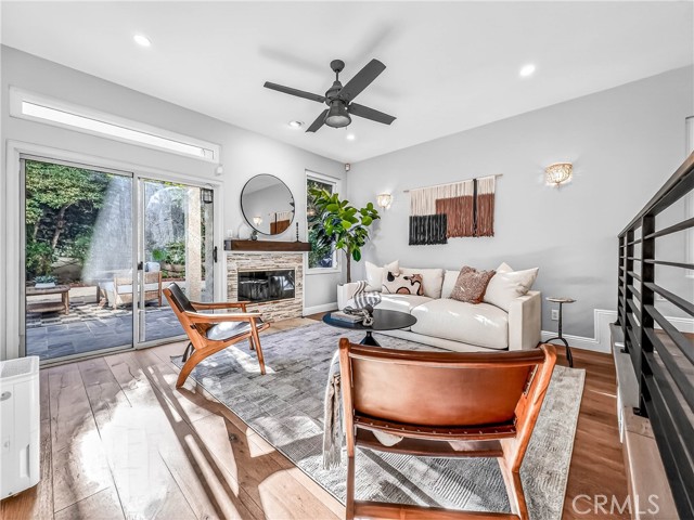 Detail Gallery Image 14 of 37 For 7313 S Earldom Avenue, Playa Del Rey,  CA 90293 - 5 Beds | 4 Baths