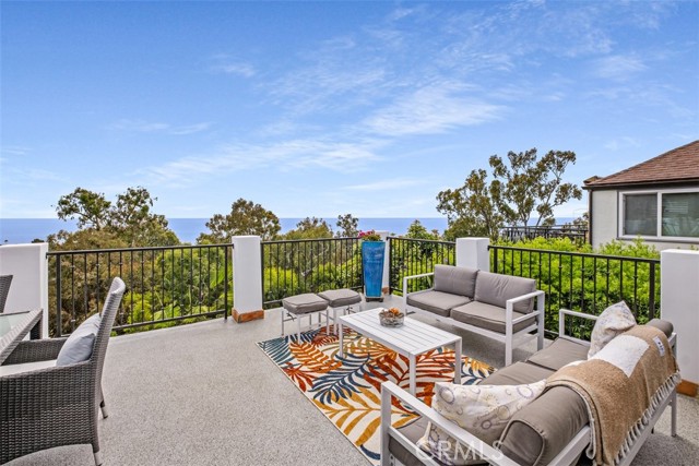 Detail Gallery Image 21 of 53 For 750 Rembrandt Dr, Laguna Beach,  CA 92651 - 3 Beds | 3/1 Baths