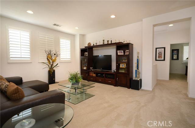 Detail Gallery Image 13 of 33 For 41063 Sunsprite St, Lake Elsinore,  CA 92532 - 5 Beds | 4 Baths