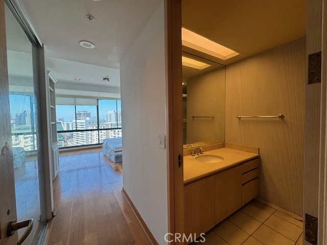 Detail Gallery Image 33 of 44 For 10490 Wilshire Bld #1602,  Los Angeles,  CA 90024 - 2 Beds | 3 Baths