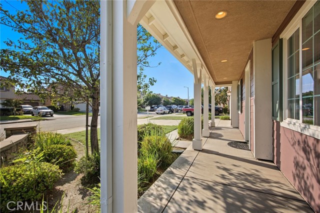 Detail Gallery Image 4 of 53 For 13346 Los Olivos Rd, Sylmar,  CA 91342 - 4 Beds | 4 Baths