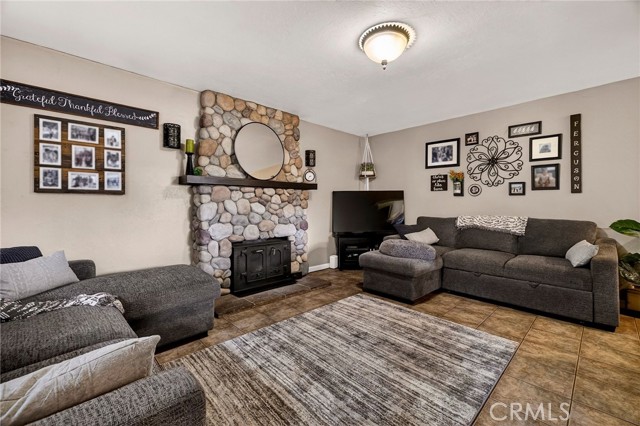 Detail Gallery Image 10 of 65 For 27 Amber Way, Chico,  CA 95926 - 3 Beds | 2 Baths