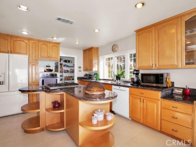 Gourmet Kitchen with Center Island