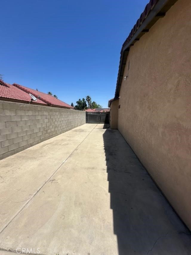 https://media.crmls.org/medias/15232a62-73c3-4710-8d70-79a45d796782.jpg?preset=X-Large