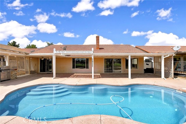 1428 Pepper Tree Drive, Hemet CA: https://media.crmls.org/medias/15244487-9fb1-4a47-8745-b0cea23999f3.jpg