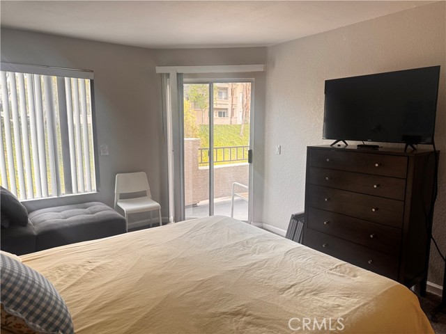 Detail Gallery Image 11 of 25 For 1980 Las Colinas Cir #301,  Corona,  CA 92879 - 2 Beds | 2 Baths