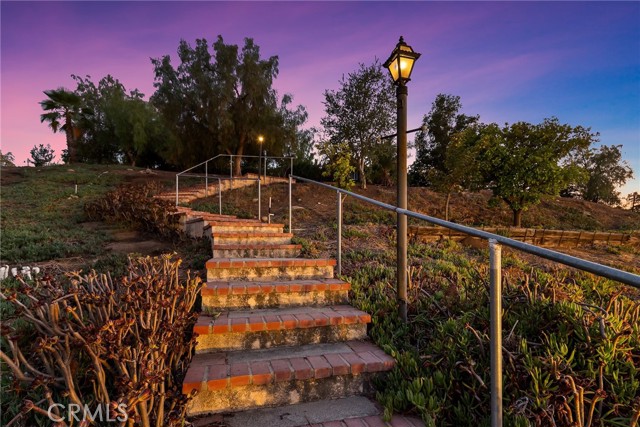 Detail Gallery Image 30 of 47 For 9658 Wheatland Ave, Sunland,  CA 91040 - 4 Beds | 4 Baths