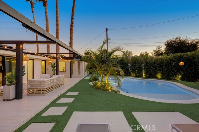 Detail Gallery Image 58 of 66 For 8161 Encino Ave, Northridge,  CA 91325 - 4 Beds | 3 Baths