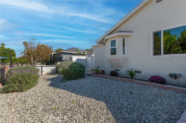 17706 Collins Street photo 38