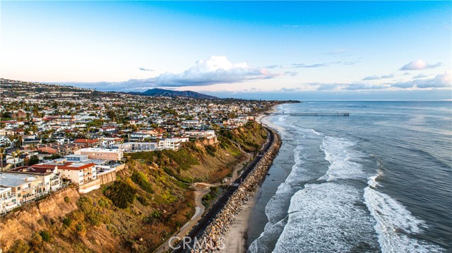 4203 Calle Mayo, San Clemente CA: https://media.crmls.org/medias/1525ee29-aeec-4aab-8fa2-7e0148aa6d63.jpg