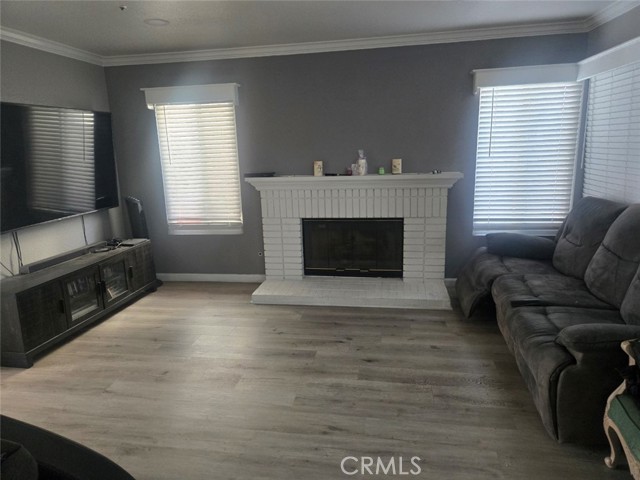 Detail Gallery Image 3 of 16 For 7341 Kensington, Buena Park,  CA 90621 - 4 Beds | 2/1 Baths