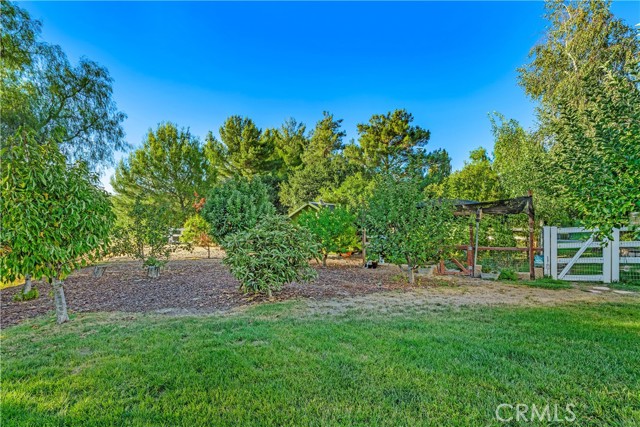 Detail Gallery Image 40 of 51 For 15716 Condor Ridge Rd, Canyon Country,  CA 91387 - 5 Beds | 4/1 Baths