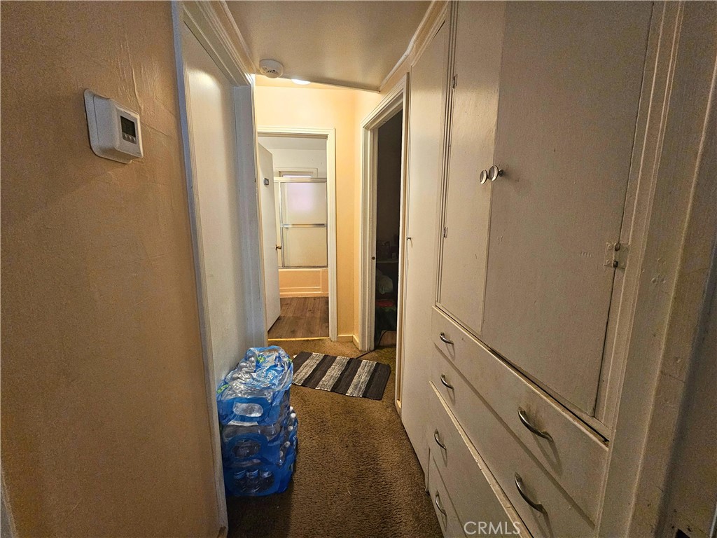 https://media.crmls.org/medias/1529456d-c090-4ddd-8873-b3cf3822403f.jpg?preset=X-Large