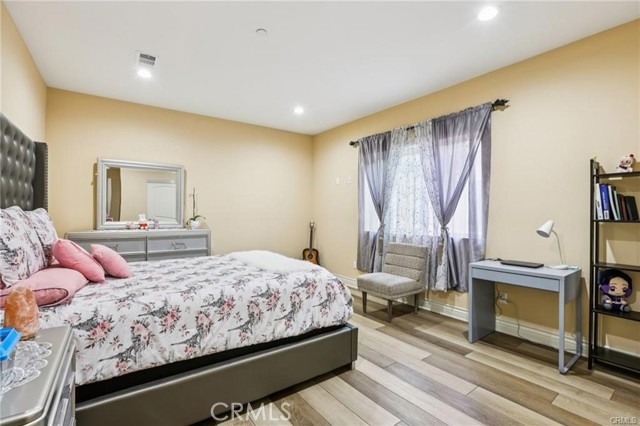 Detail Gallery Image 21 of 34 For 204 E 121st, Los Angeles,  CA 90061 - 5 Beds | 4 Baths