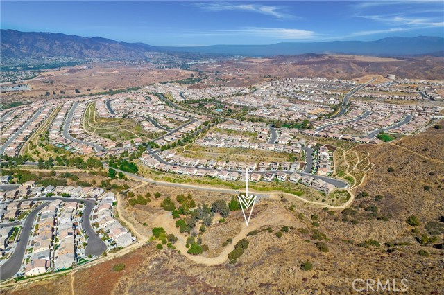 11085 Canyon Circle, Corona CA: https://media.crmls.org/medias/152a3f6a-9ca9-47aa-811a-30fff98fa236.jpg