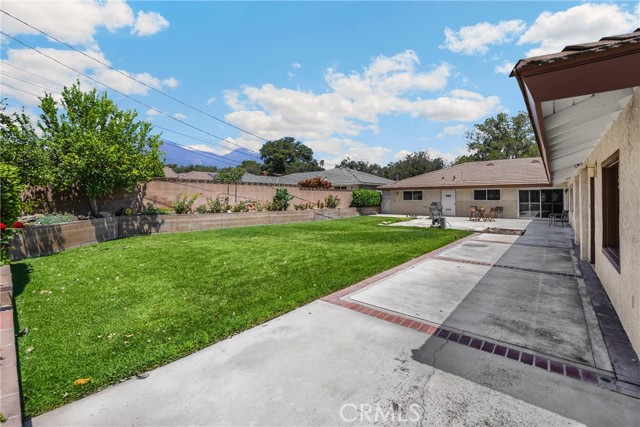 1753 N Albright Avenue, Upland CA: https://media.crmls.org/medias/152b1663-c1e3-4dcf-83d6-3809639fc5d7.jpg