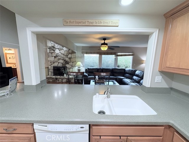 Detail Gallery Image 8 of 25 For 2081 Nantucket Place, Tustin,  CA 92780 - 4 Beds | 2 Baths