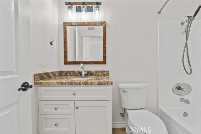 Detail Gallery Image 22 of 40 For 17050 Canvas, Canyon Country,  CA 91387 - 4 Beds | 2 Baths