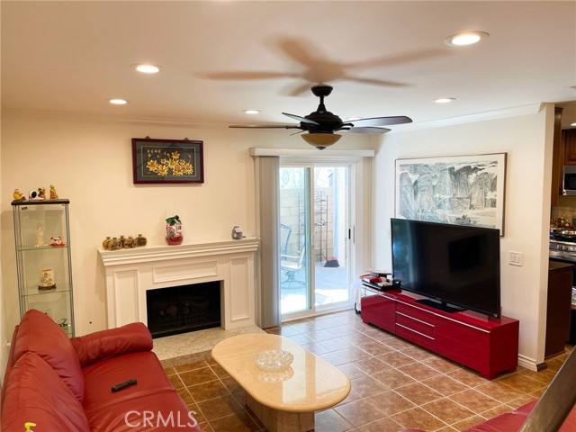 Detail Gallery Image 2 of 21 For 12828 Ramona #28,  Baldwin Park,  CA 91706 - 3 Beds | 2 Baths