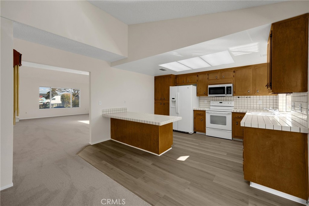 MLS #WS25277903 image #12