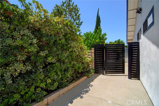 Detail Gallery Image 31 of 47 For 10947 Lurline Ave, Chatsworth,  CA 91311 - 5 Beds | 4 Baths