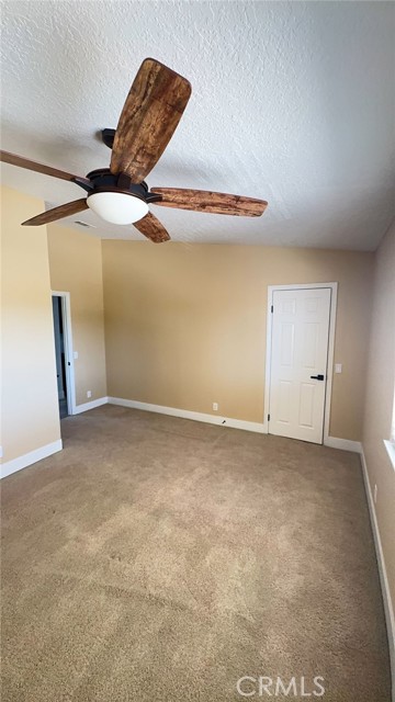 22547 Cascade, Canyon Lake CA: https://media.crmls.org/medias/152e13e2-3804-4ea8-862b-ac18c848102a.jpg