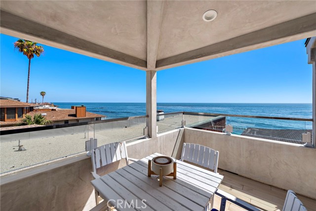 Detail Gallery Image 1 of 18 For 1059 Gaviota Dr, Laguna Beach,  CA 92651 - 1 Beds | 1 Baths