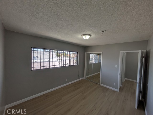 Detail Gallery Image 3 of 15 For 5847 Denver, Los Angeles,  CA 90044 - 2 Beds | 1 Baths