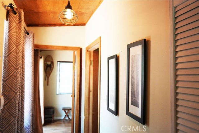 657 Moreno Lane, Sugarloaf CA: https://media.crmls.org/medias/15310340-86f6-4f32-85cb-e4924b8f2955.jpg