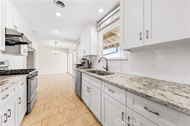 127 S Fernwood Street, West Covina CA: https://media.crmls.org/medias/1531324c-2320-4bf7-8b97-163898612110.jpg