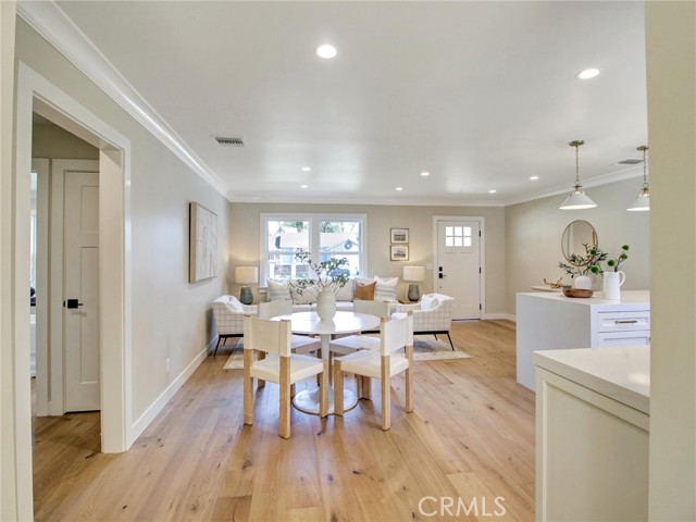 Detail Gallery Image 11 of 43 For 2171 Stearnlee, Long Beach,  CA 90815 - 4 Beds | 3 Baths