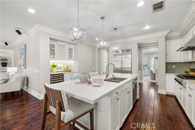 Detail Gallery Image 8 of 57 For 26837 Alcott Ct, Stevenson Ranch,  CA 91381 - 5 Beds | 5 Baths