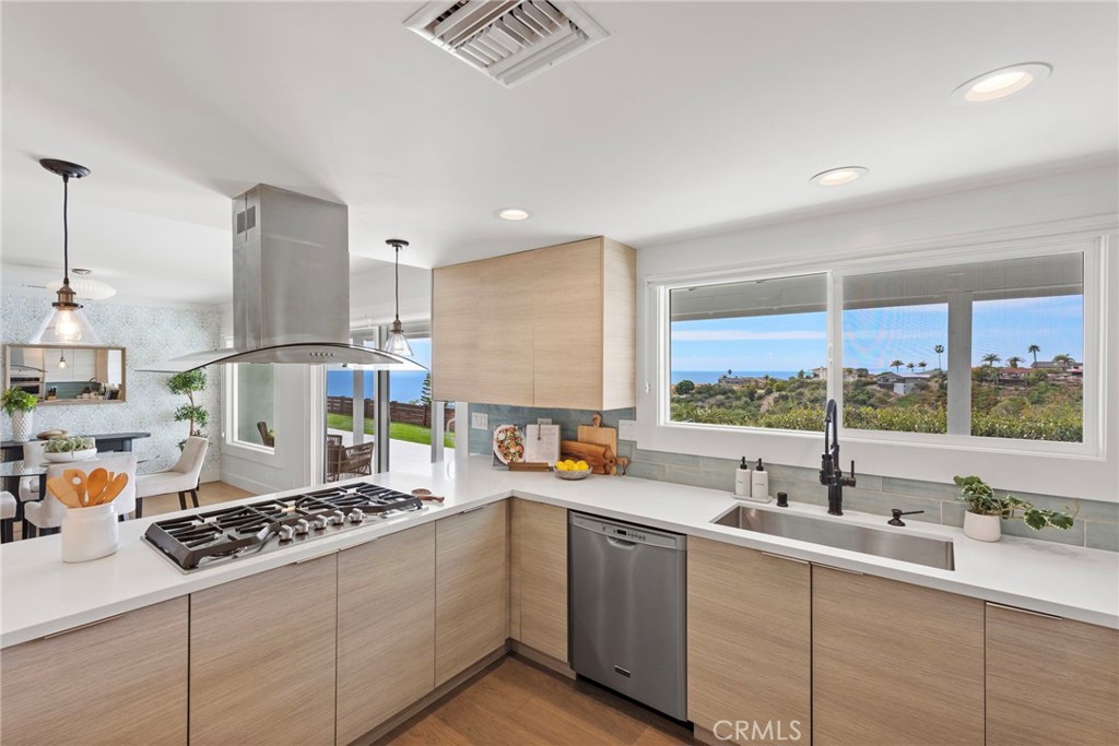 MLS #OC25253607 image #19