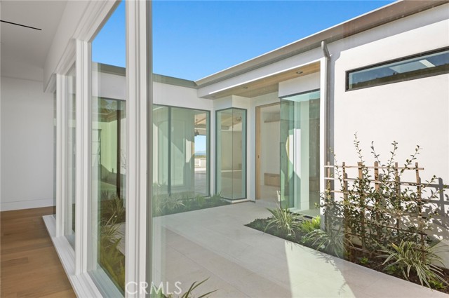 Detail Gallery Image 2 of 34 For 4607 Dorchester Rd, Corona Del Mar,  CA 92625 - 4 Beds | 4/1 Baths