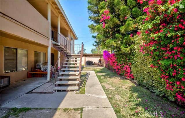 1381 Burwood Street, La Habra CA: https://media.crmls.org/medias/153265c5-246e-48fb-85aa-ec4f5614a9e7.jpg