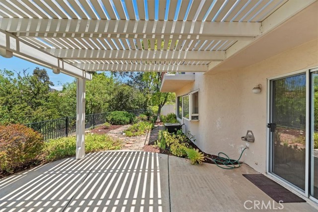 39973 Corte Lorca, Murrieta CA: https://media.crmls.org/medias/1532c332-e839-425c-85d7-f0b68f4f09f8.jpg