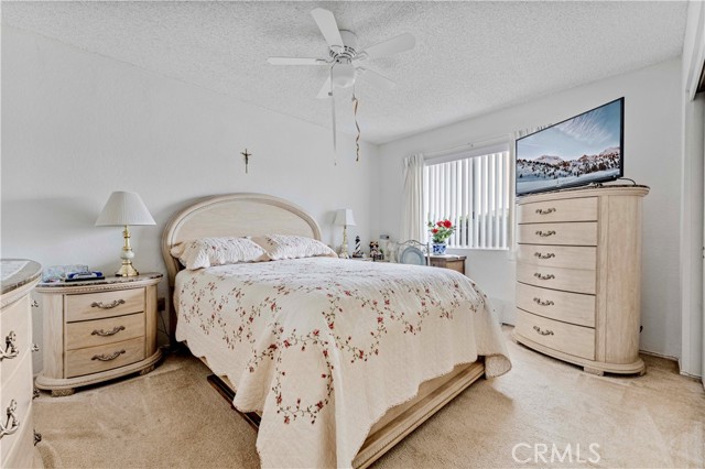 7340 Corsican Drive, Huntington Beach CA: https://media.crmls.org/medias/1532d263-b99b-4cb5-8df4-cadabc112377.jpg
