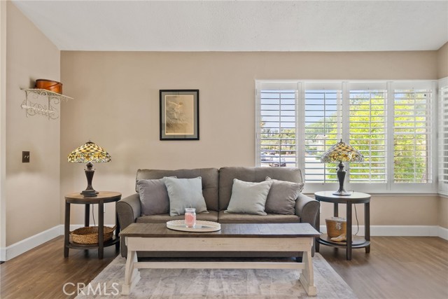 Detail Gallery Image 13 of 38 For 2619 S Castle Harbour Ave, Ontario,  CA 91761 - 4 Beds | 3/1 Baths